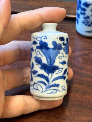 Ten Chinese blue and white vases and snuff bottles, 19th C. — 照片 52