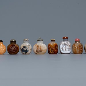 Ten Chinese carved agate snuff bottles, 19/20th C. — 照片 1