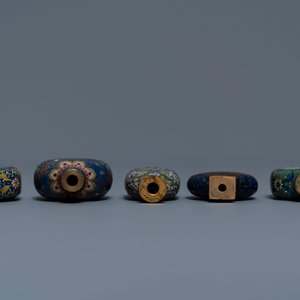 Ten Chinese cloisonné snuff bottles, 19/20th C. — 照片 4
