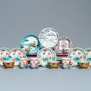 Ten Chinese famille rose and verte cups and eight saucers, Yongzheng and later — photo 1