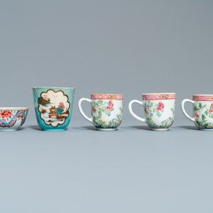 Ten Chinese famille rose and verte cups and eight saucers, Yongzheng and later — photo 16
