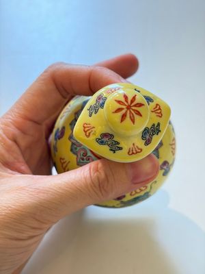Ten Chinese famille rose and verte wares, Qianlong and Jing De Zhen 景德鎮 marks, 20th C. — foto 18