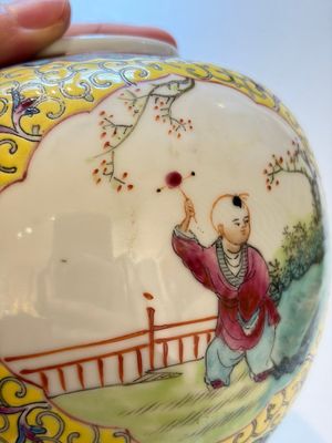 Ten Chinese famille rose and verte wares, Qianlong and Jing De Zhen 景德鎮 marks, 20th C. — foto 34