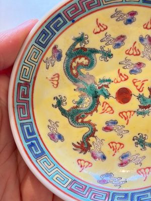 Ten Chinese famille rose and verte wares, Qianlong and Jing De Zhen 景德鎮 marks, 20th C. — foto 46