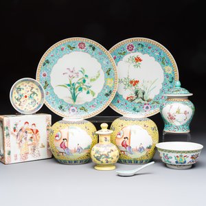 Ten Chinese famille rose and verte wares, Qianlong and Jing De Zhen 景德鎮 marks, 20th C. — foto 1