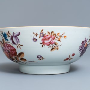 Ten Chinese famille rose plates and a bowl, Qianlong — 照片 11