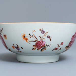 Ten Chinese famille rose plates and a bowl, Qianlong — 照片 9