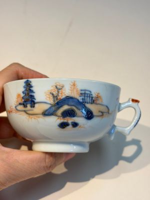 Ten Chinese Imari-style 'Riverscape' cups and saucers, Qianlong — photo 23