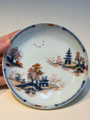 Ten Chinese Imari-style 'Riverscape' cups and saucers, Qianlong — photo 3