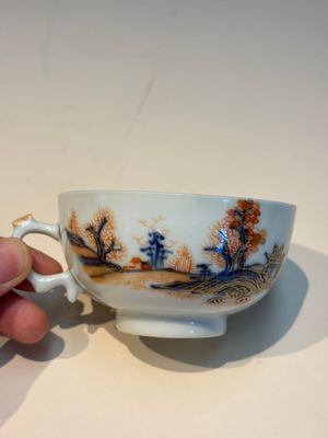 Ten Chinese Imari-style 'Riverscape' cups and saucers, Qianlong — photo 39