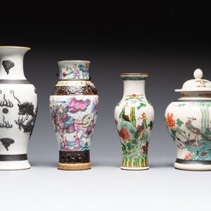 Ten Chinese Nanking famille rose and verte vases, 19/20th C. — foto 12