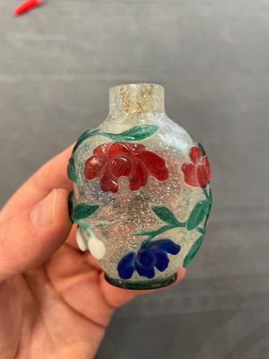 Ten Chinese overlay, multi-coloured and monochrome glass snuff bottles, 19/20th C. — photo 3