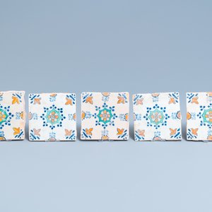 Ten polychrome Dutch Delft tiles with flowers and ornaments, 17th C. — photo 3