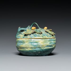 Terrine couverte en forme de melon sur son support en forme de feuille en faïence polychrome de Delft, 18ème — photo 4