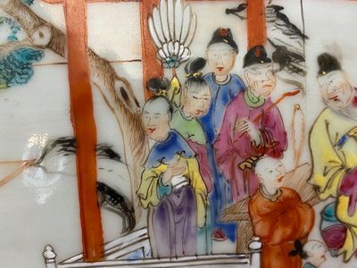 Terrine couverte sur son support de forme octogonale en porcelaine de Chine famille rose à sujet mandarin, Qianlong — photo 18