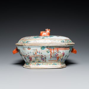 Terrine couverte sur son support de forme octogonale en porcelaine de Chine famille rose à sujet mandarin, Qianlong — photo 6
