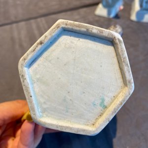 Théière couverte en biscuit émaillé vert, Chine, Kangxi — photo 17