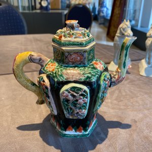 Théière couverte en biscuit émaillé vert, Chine, Kangxi — photo 10