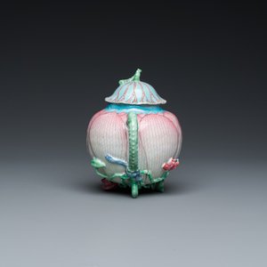 Théière couverte en forme de lotus en porcelaine de Chine famille rose, Yongzheng — photo 3