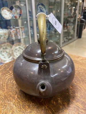 Théière couverte en grès de Yixing poli de couleur pourpre pour le marché thai, Chine, 19ème — photo 4