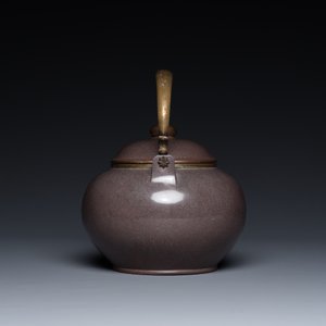 Théière couverte en grès de Yixing poli de couleur pourpre pour le marché thai, Chine, 19ème — photo 3