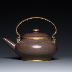Théière couverte en grès de Yixing poli pour le marché thai, Chine, 19ème — photo 2