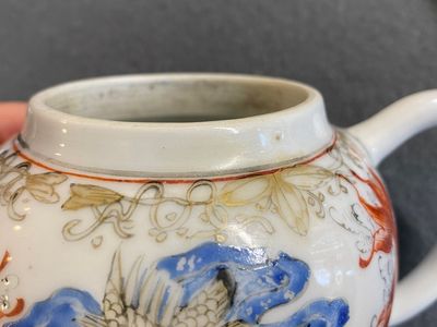 Théière couverte en porcelaine de Chine à décor de carpes et de grues, Yongzheng — photo 14