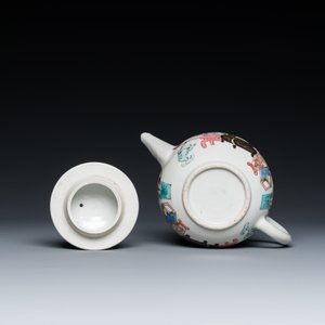 Théière couverte en porcelaine de Chine famille rose à décor d'antiquités, Yongzheng — photo 7