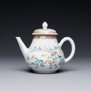 Théière couverte en porcelaine de Chine famille rose à décor de paysage, Yongzheng — photo 1