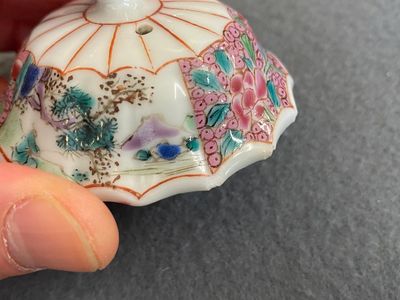 Théière couverte en porcelaine de Chine famille rose à décor de pêcheurs, Yongzheng — photo 12