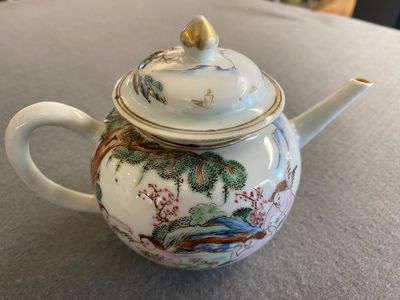 Théière couverte en porcelaine de Chine famille rose à décor des 'Quatre éléments', Qianlong — photo 2