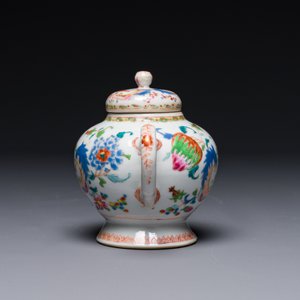 Théière couverte en porcelaine de Chine famille rose à décor 'Pompadour', Qianlong — photo 4