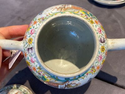 Théière couverte en porcelaine de Chine famille rose à sujet mandarin, Qianlong — photo 15