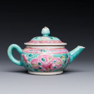 Théière couverte en porcelaine de Chine famille rose pour le marché Straits ou Peranakan, 19ème — photo 3