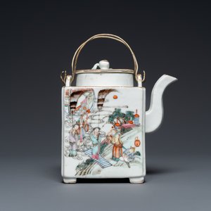 Théière de forme carrée en porcelaine de Chine famille rose à décor de sages, signée Jiang Yuqing 蔣玉卿, marque et époque de Tongzhi — photo 4