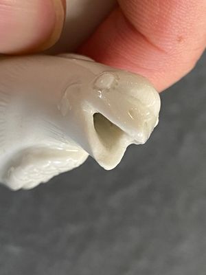 Théière en porcelaine blanche de Chine de Dehua, signée Yi Gong, 18/19ème — photo 15