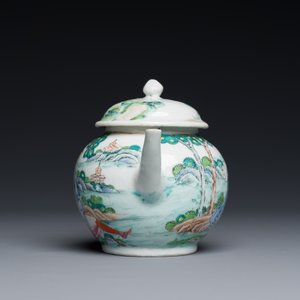 Théière en porcelaine de Chine famille rose à décor d'une Européenne en pose érotique, Yongzheng — photo 4