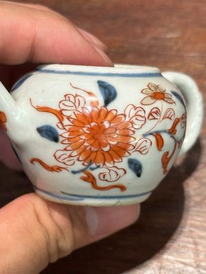 Théière miniature en porcelaine de Chine de style Imari, Kangxi — photo 13