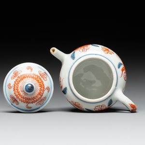Théière miniature en porcelaine de Chine de style Imari, Kangxi — photo 6