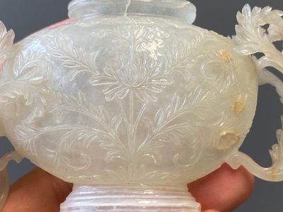 Théière sculptée en jade blanc à décor floral de style moghole, Chine, 18/19ème — photo 20