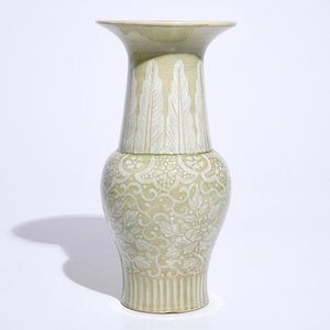 Théodore DECK (1823-1891), attr. à, un vase chinoiserie céladon de forme yenyen, France, 19ème — photo 2