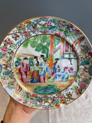 Thirteen Chinese Canton famille rose plates with narrative design, 19th C. — photo 13