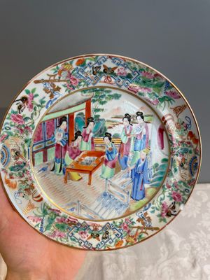 Thirteen Chinese Canton famille rose plates with narrative design, 19th C. — photo 16