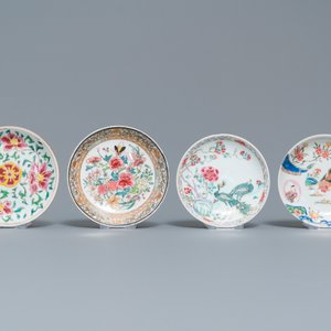 Thirteen various Chinese saucers and nine cups, Kangxi/Qianlong — 照片 4
