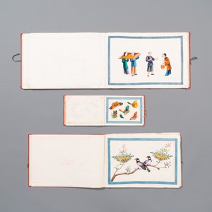Three albums and two frames with Chinese rice paper paintings of figures, fauna and flora, Tak Shang Saihing St. Canton, 19/20th C. — 照片 4
