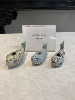 Three Annamese or Vietnamese blue and white fish-form water droppers, 15/16th C. — photo 1
