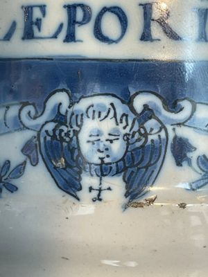 Three blue and white Dutch Delft albarelli, 18th C. — photo 21