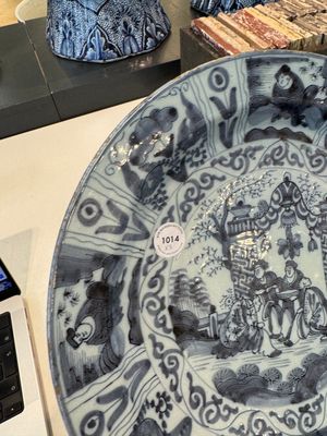 Three blue and white Dutch Delft chinoiserie dishes, late 17th C. — photo 14