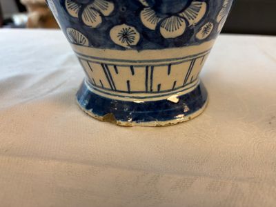 Three blue and white Dutch Delft vases and covers with dragons on a flowery ground — photo 7