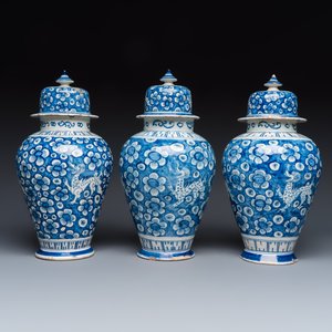 Three blue and white Dutch Delft vases and covers with dragons on a flowery ground — photo 3